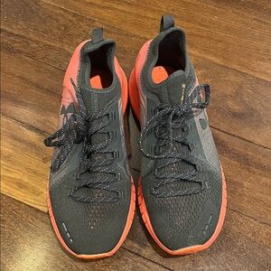 Under Armour Sneakers